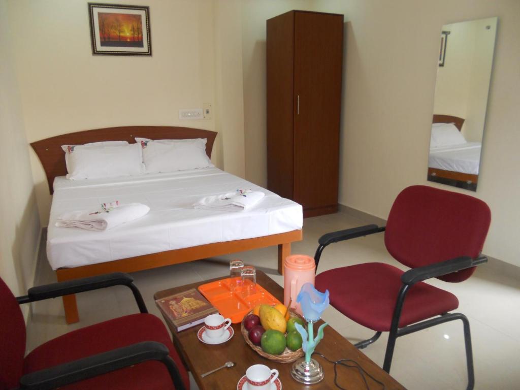 Lodge Kek Chennai